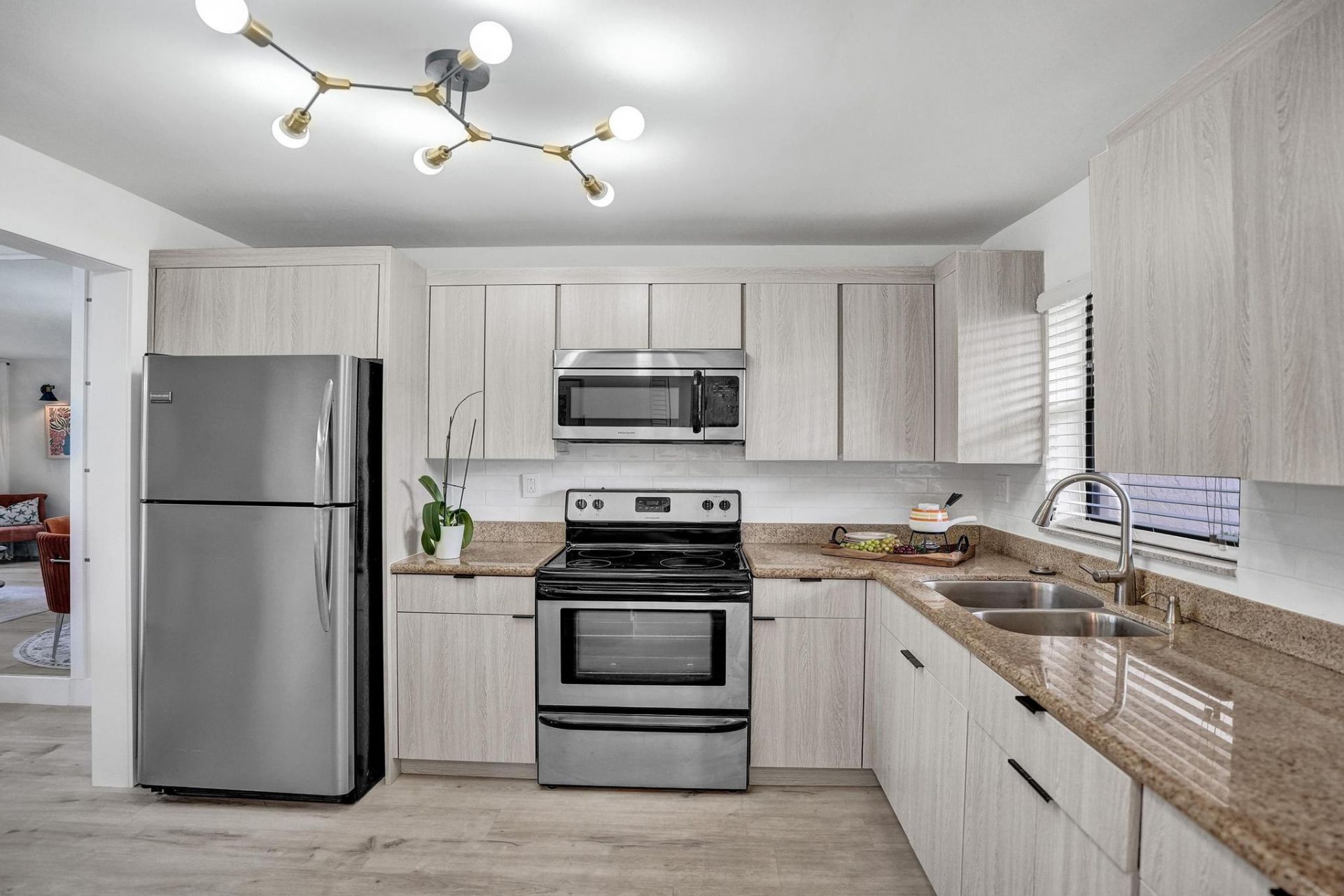 10442 Sunrise Lakes Boulevard, Unit 111, Sunrise, FL 33322 Photo