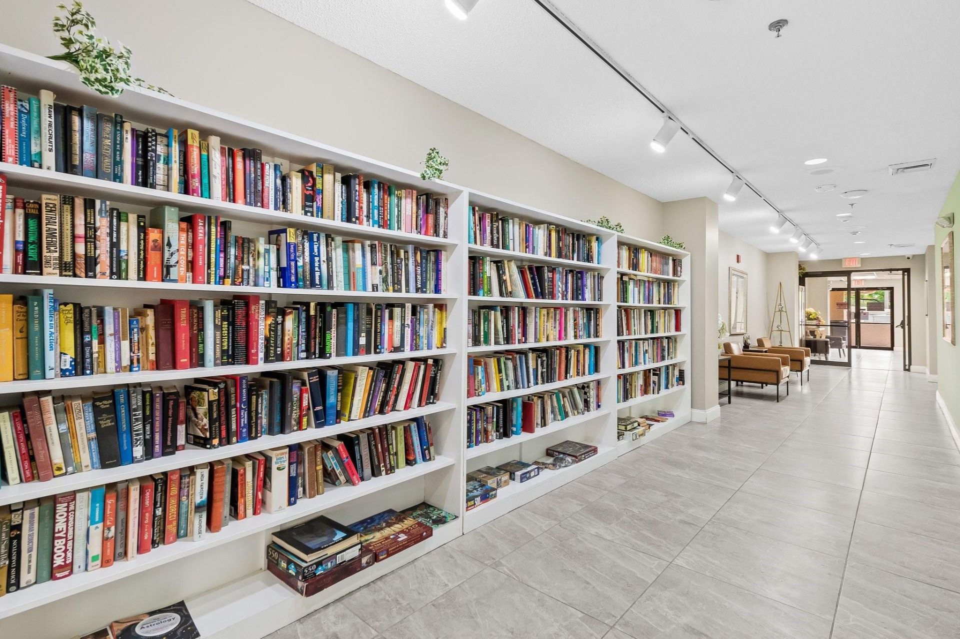 10442 Sunrise Lakes Boulevard, Unit 111, Sunrise, FL 33322 Photo