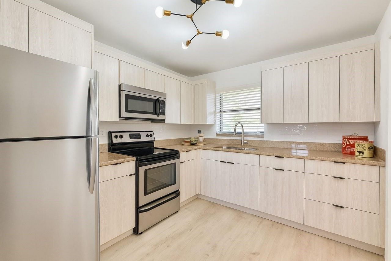 10442 Sunrise Lakes Boulevard, Unit 111, Sunrise, FL 33322 Photo