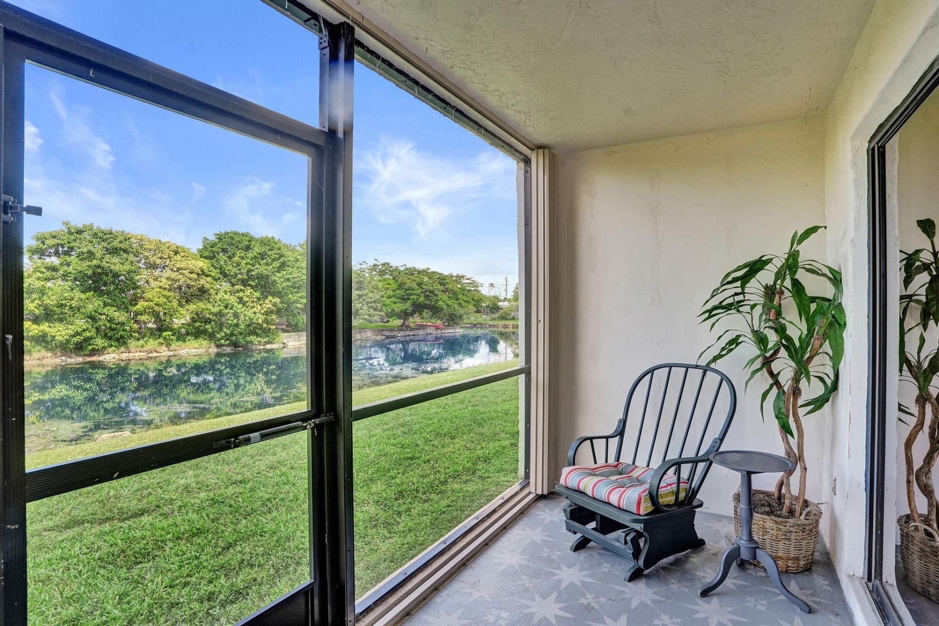10442 Sunrise Lakes Boulevard, Unit 111, Sunrise, FL 33322 Photo