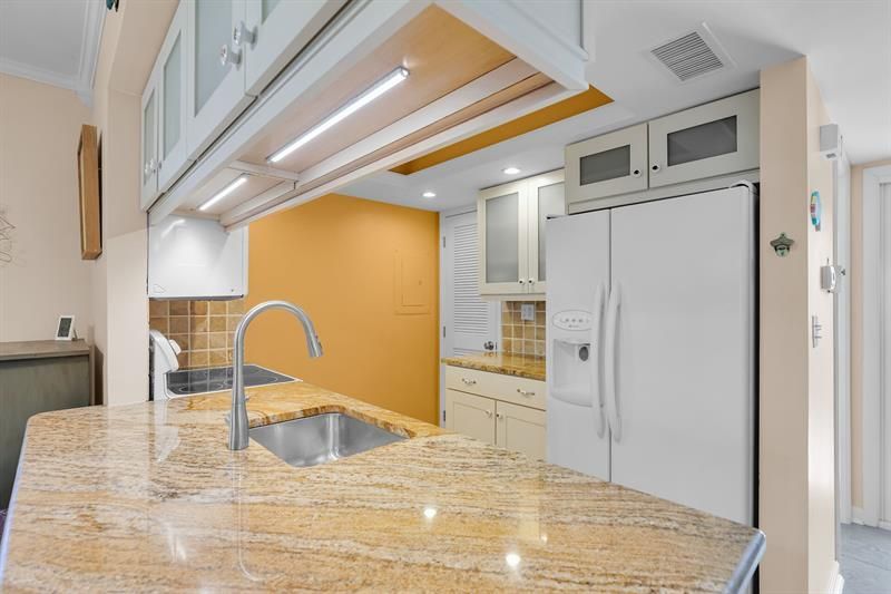 97652 Overseas Highway, Unit M8, Key Largo, FL 33037 Photo