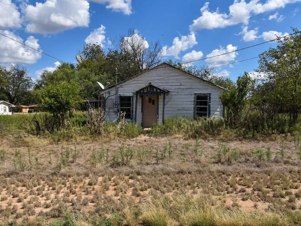 1101 S Plum, Brady, TX 76825
