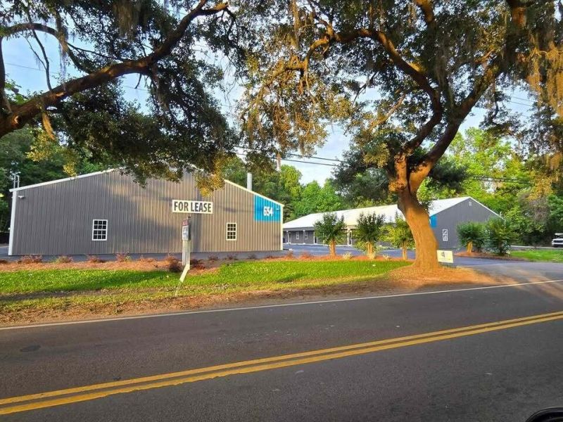 656 Riverland Drive Photo 6