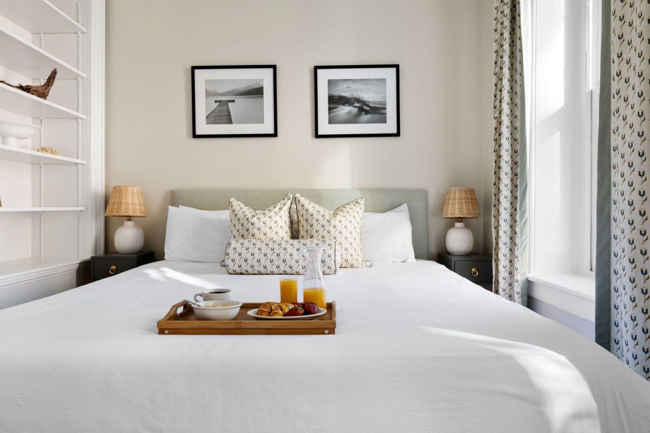 21 Broad Street Photo 23