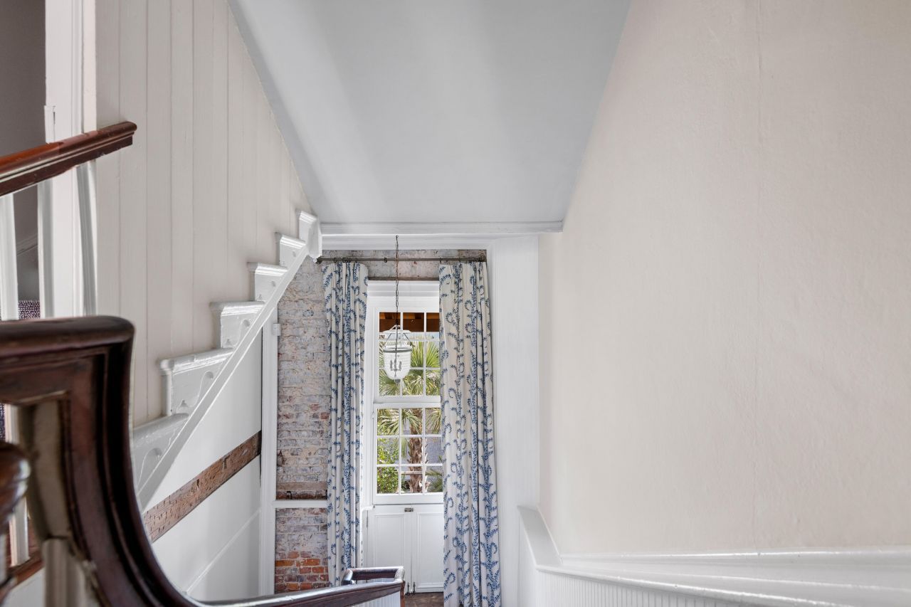 21 Broad Street Photo 46