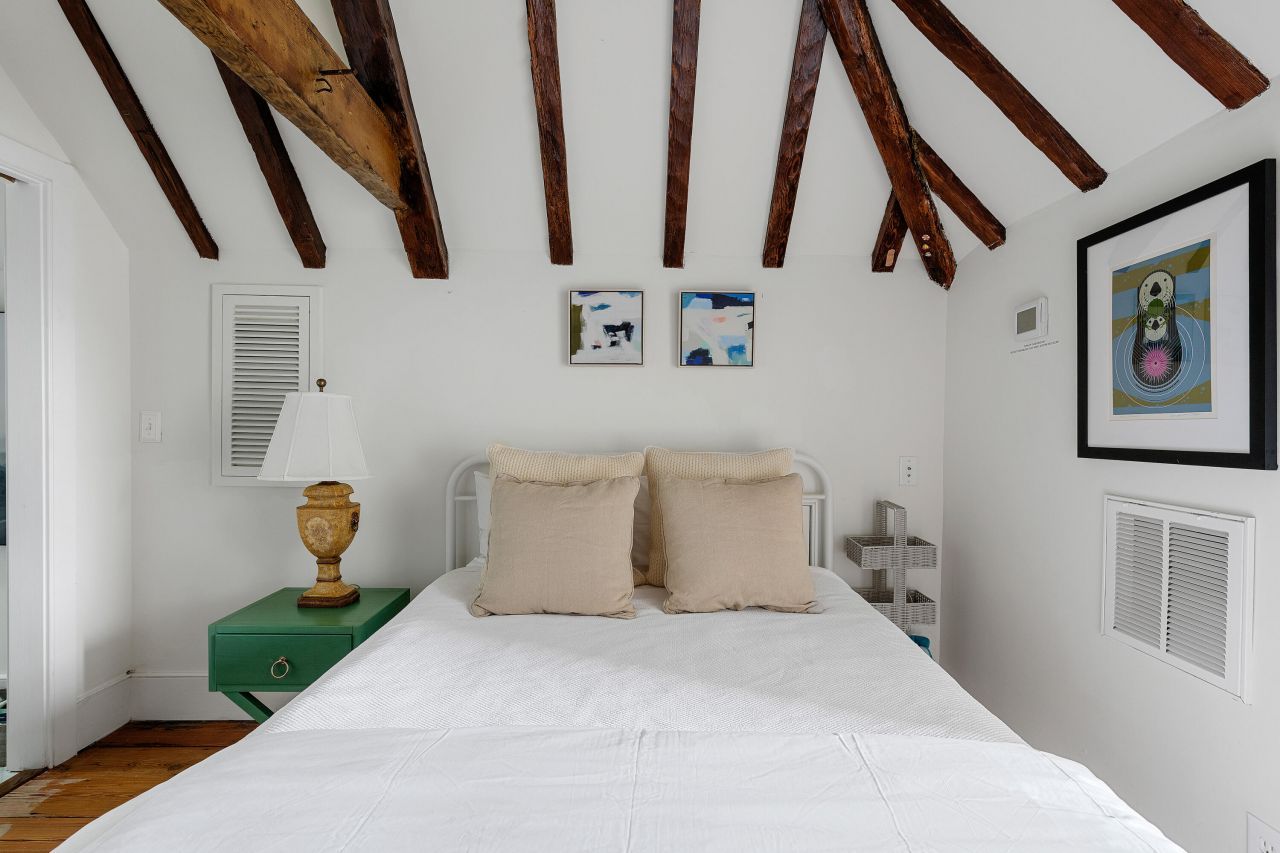 21 Broad Street Photo 49