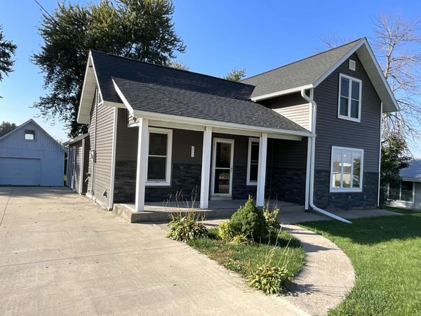 211 Fisher Avenue, Ossian, IA 52161