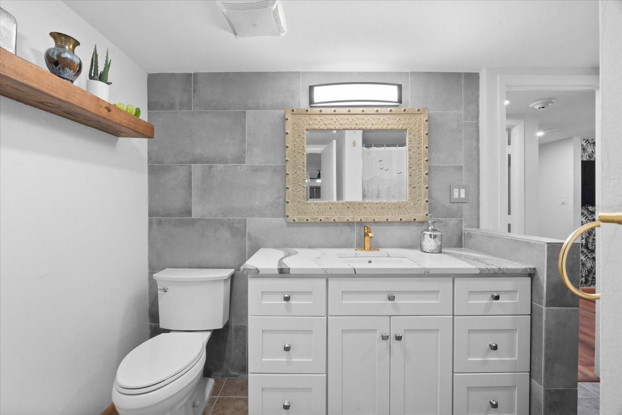 3700 S Osprey Avenue, Unit 214, Sarasota, FL 34239 Photo