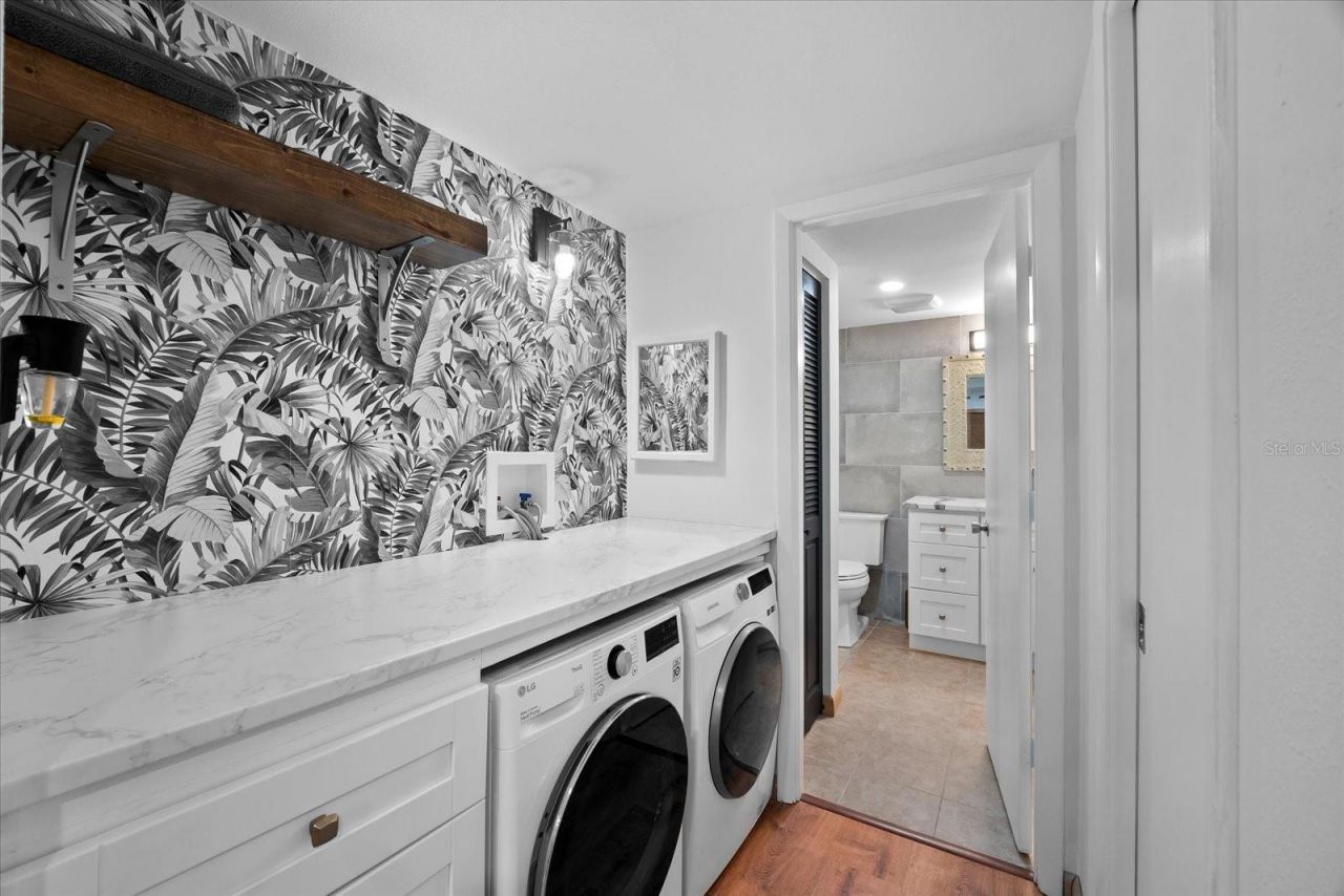 3700 S Osprey Avenue, Unit 214, Sarasota, FL 34239 Photo