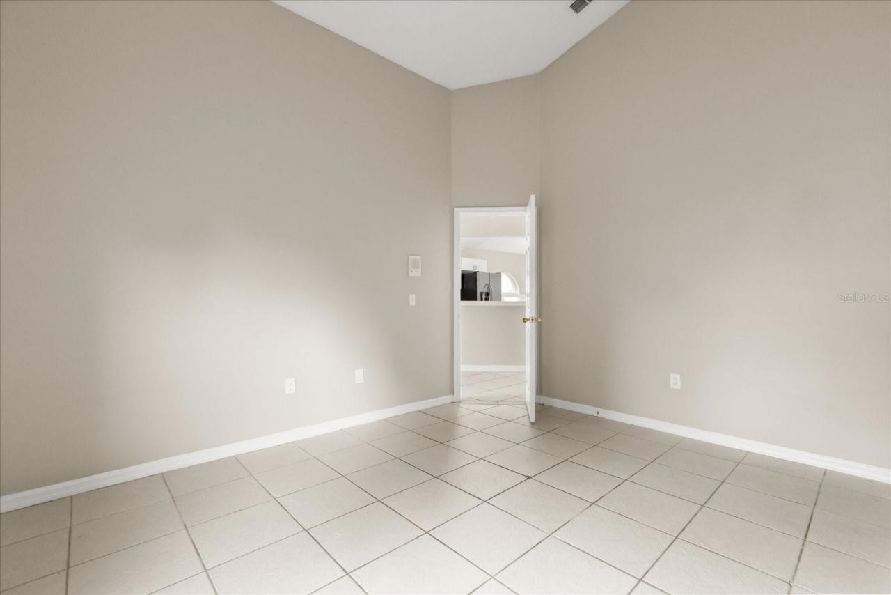 4105 Mendenwood Lane, Orlando, FL 32826 Photo