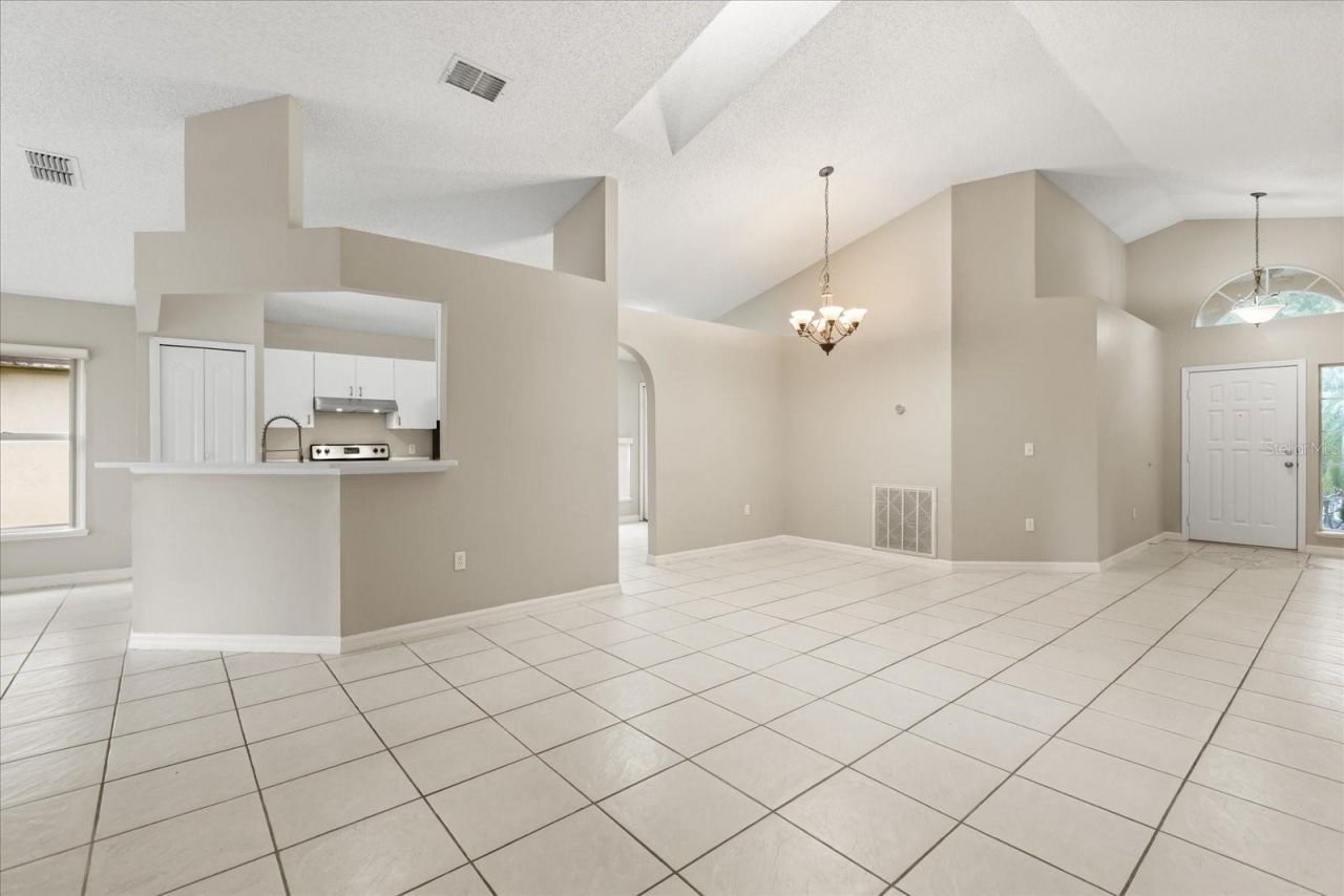 4105 Mendenwood Lane, Orlando, FL 32826 Photo