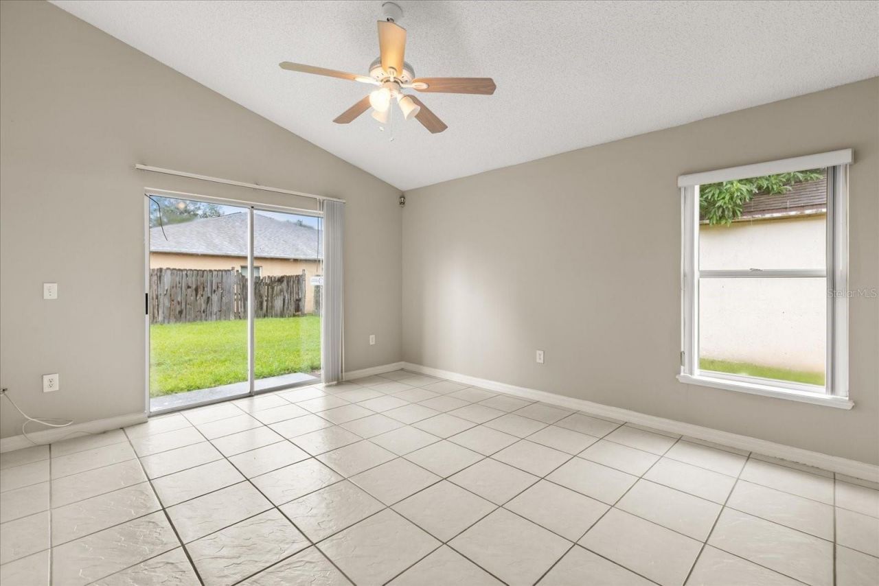 4105 Mendenwood Lane, Orlando, FL 32826 Photo