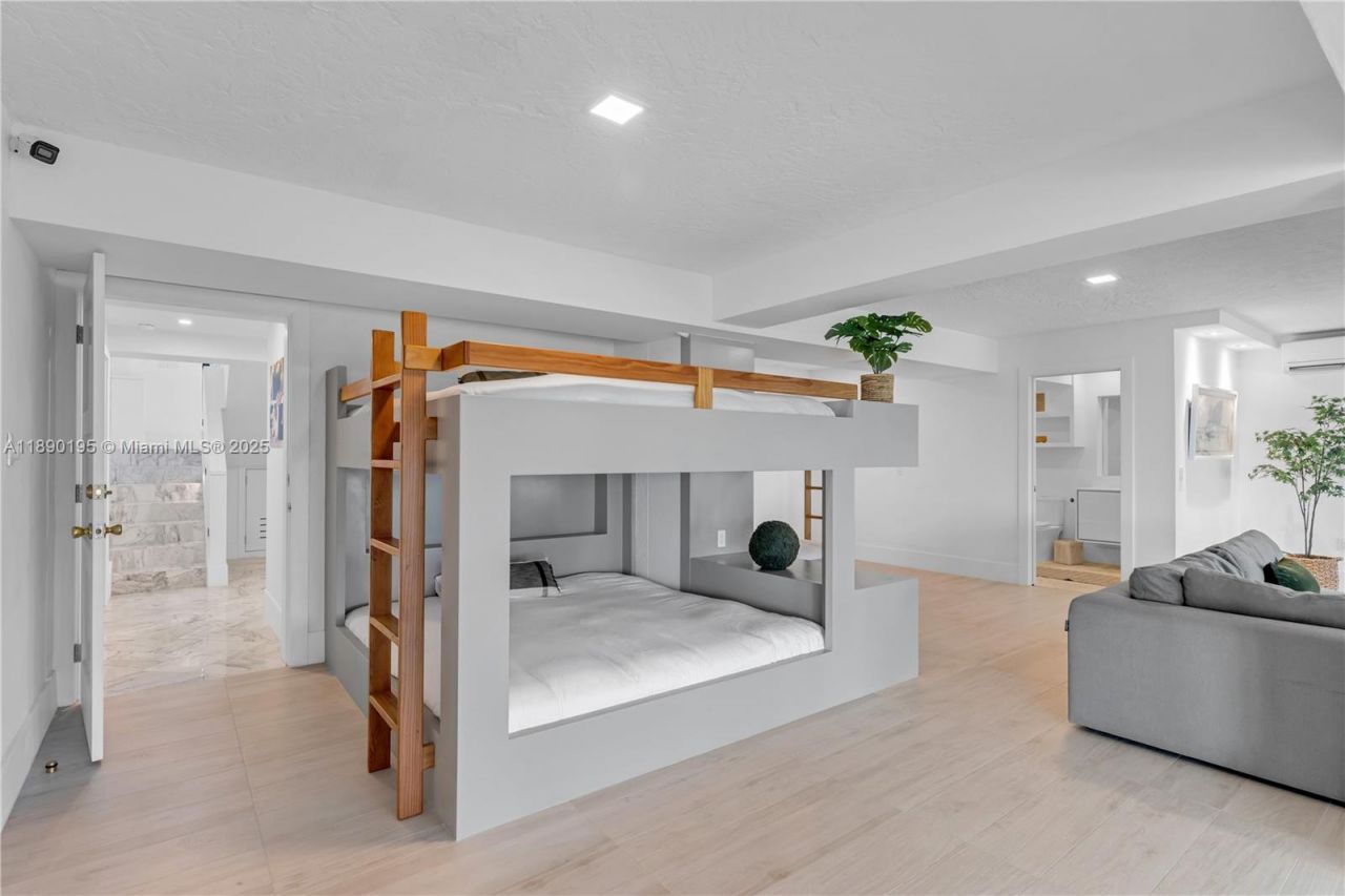 91 Iroquois Dr, Islamorada, FL 33036 Photo