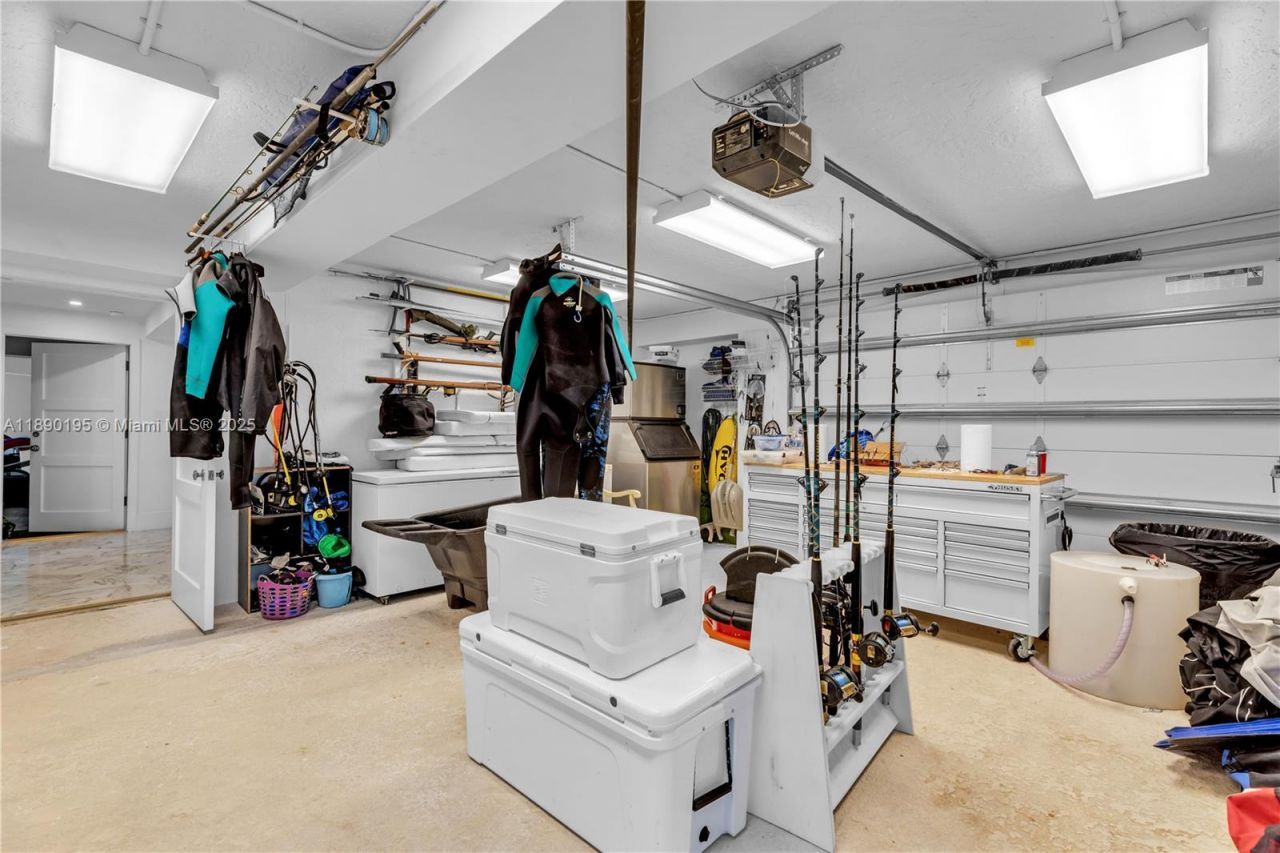 91 Iroquois Dr, Islamorada, FL 33036 Photo