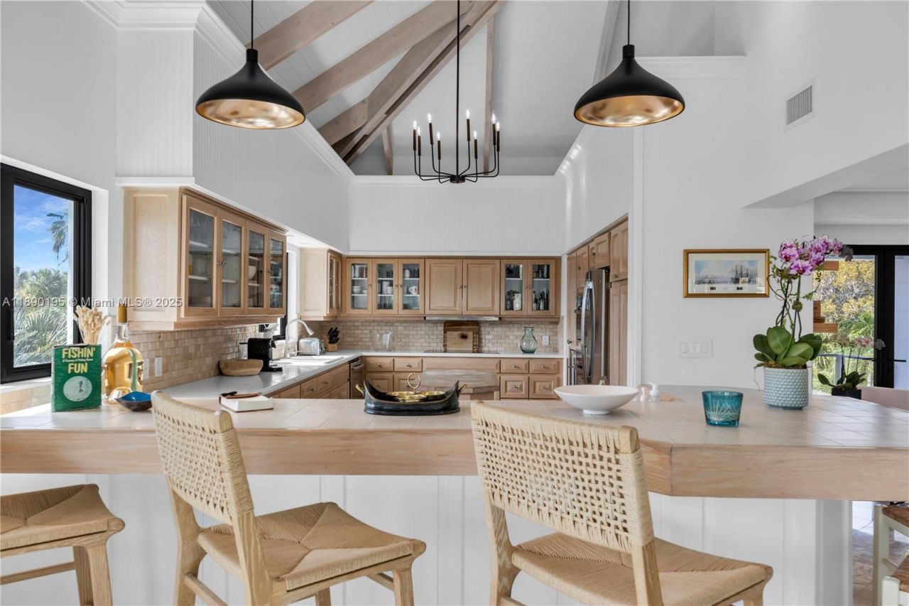 91 Iroquois Dr, Islamorada, FL 33036 Photo