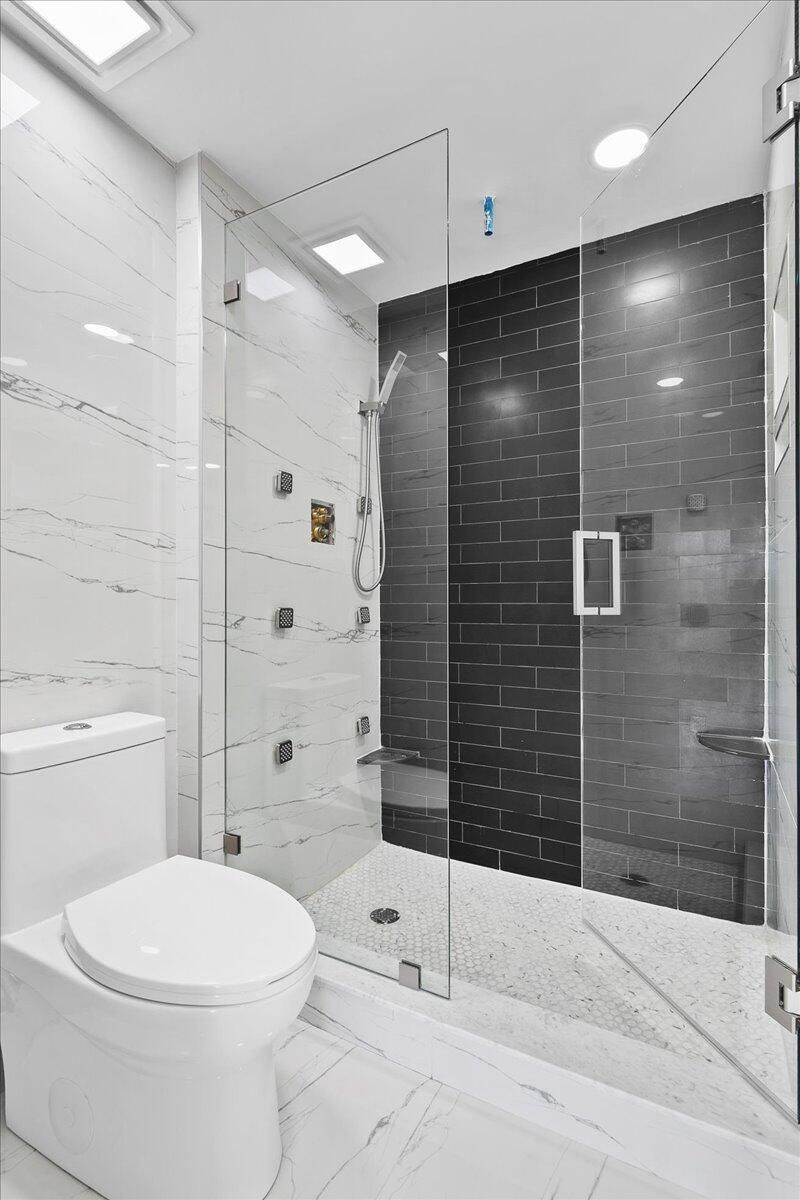 3040 Lake Shore Drive, Unit 101, Riviera Beach, FL 33404 Photo