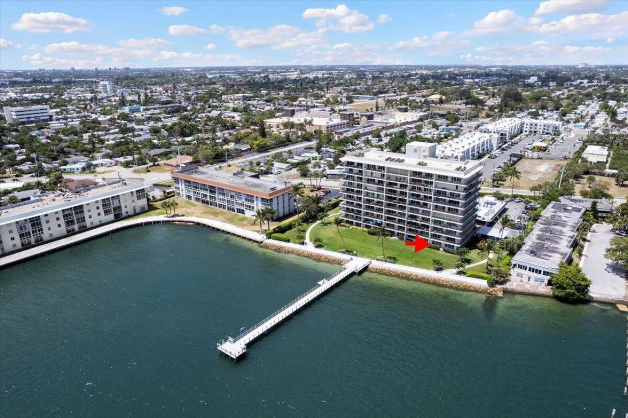 3040 Lake Shore Drive, Unit 101, Riviera Beach, FL 33404 Photo