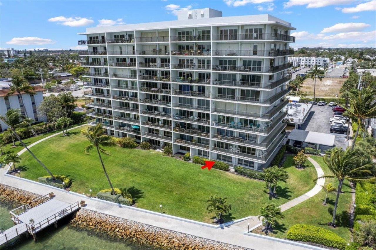 3040 Lake Shore Drive, Unit 101, Riviera Beach, FL 33404 Photo