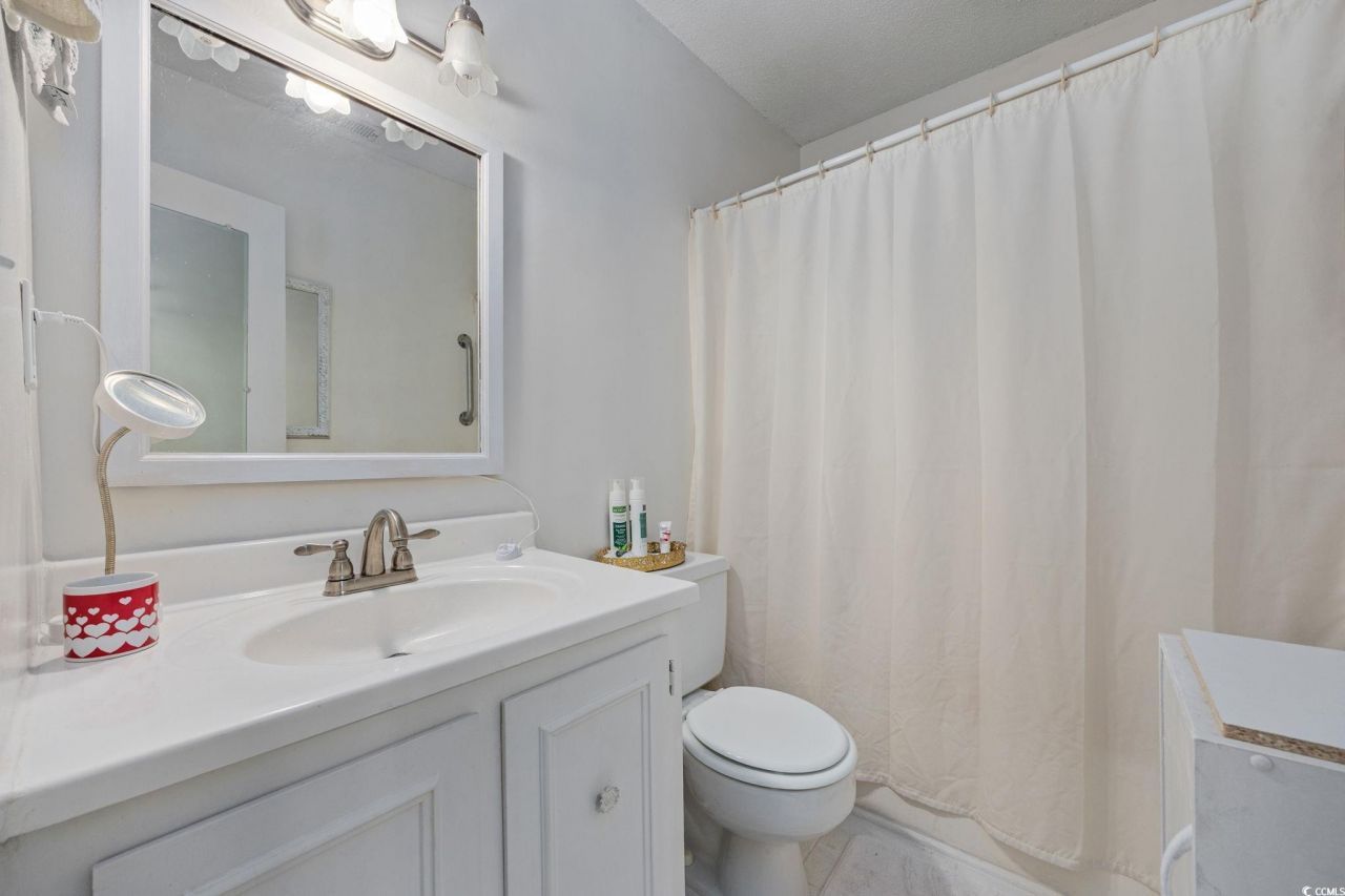 829 Villa Dr. Photo 16