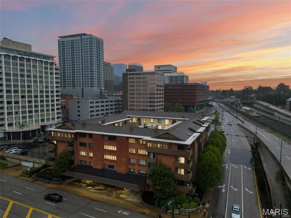 250 S Brentwood Boulevard, St Louis, MO 63105