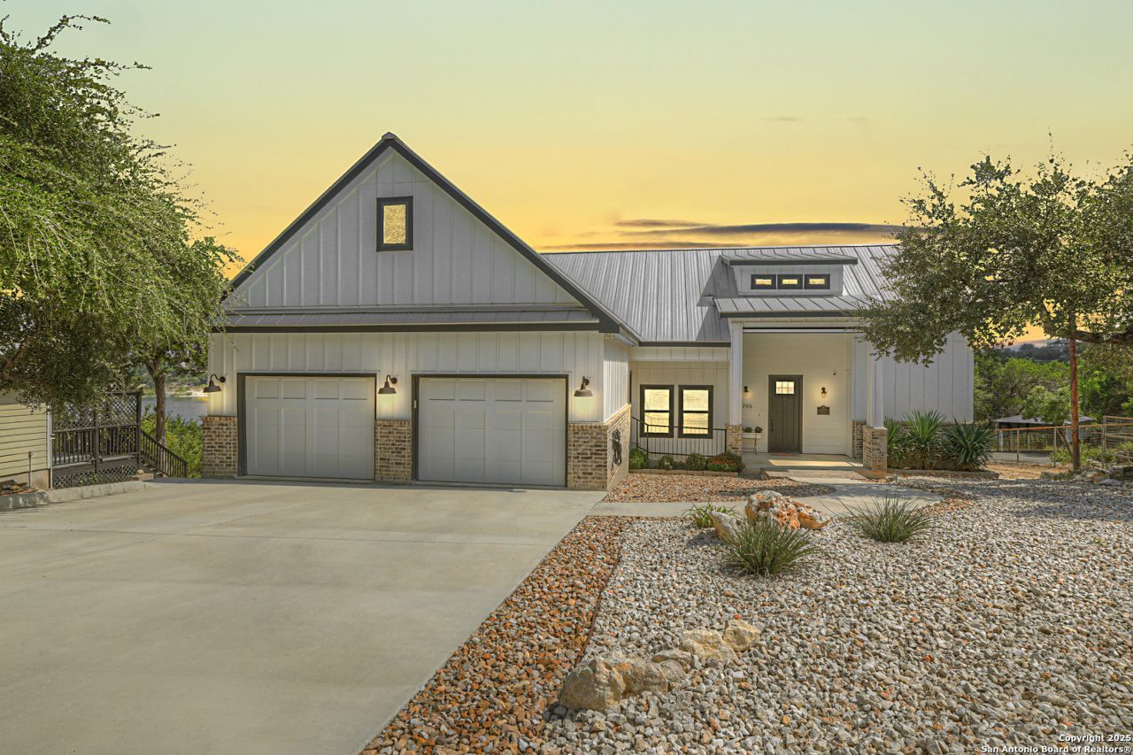 1799 W Lakeside, Canyon Lake, TX 78133 Main Photo