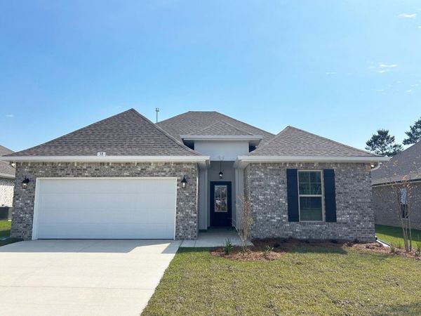 38 Bon Ami Drive, Freeport, FL 32439