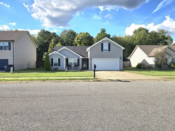 1196 Freedom Dr, Clarksville, TN 37042