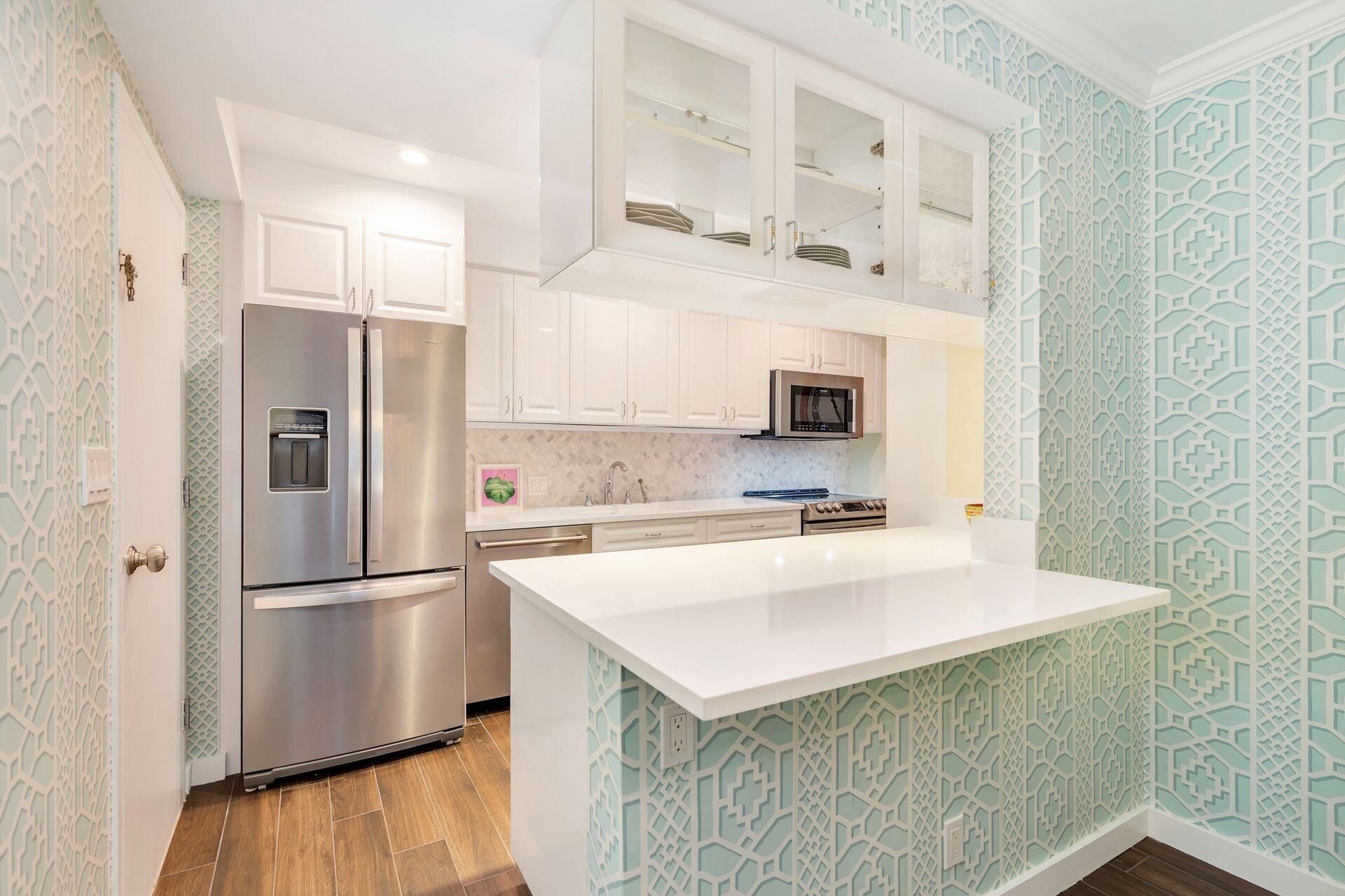 170 Chilean Avenue, Unit 2d, Palm Beach, FL 33480 Photo