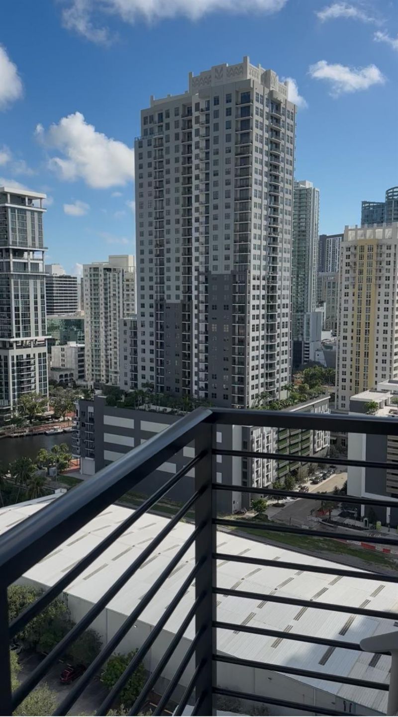 307 SW 5th Street, Fort Lauderdale, FL 33315 Photo