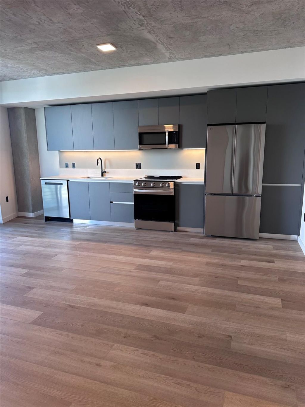 307 SW 5th Street, Fort Lauderdale, FL 33315 Photo