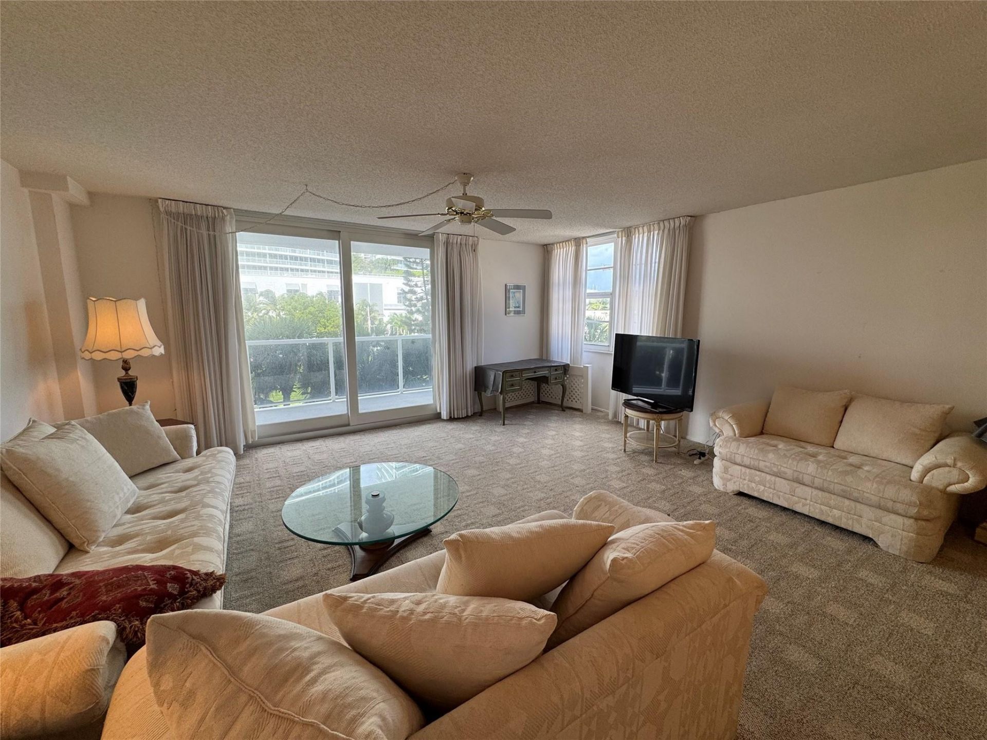 336 N Birch Road, Unit 3E, Fort Lauderdale, FL 33304 Photo