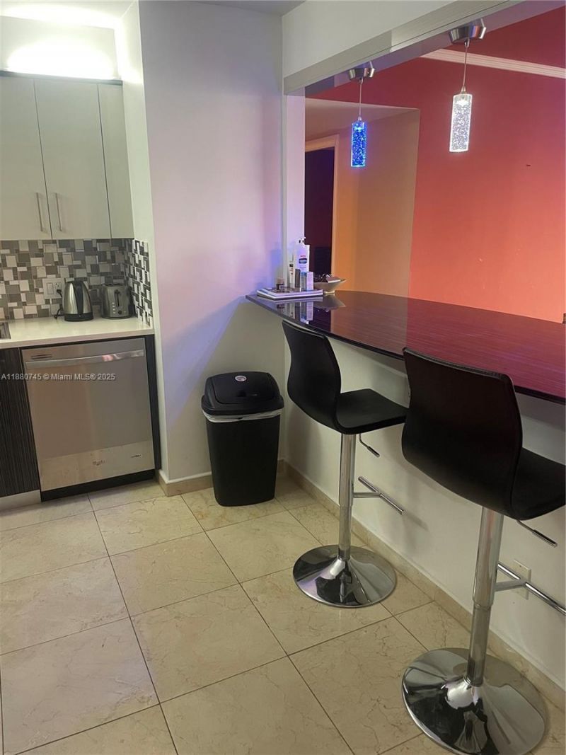 2851 NE 183rd St, Unit 906E, Aventura, FL 33160 Photo