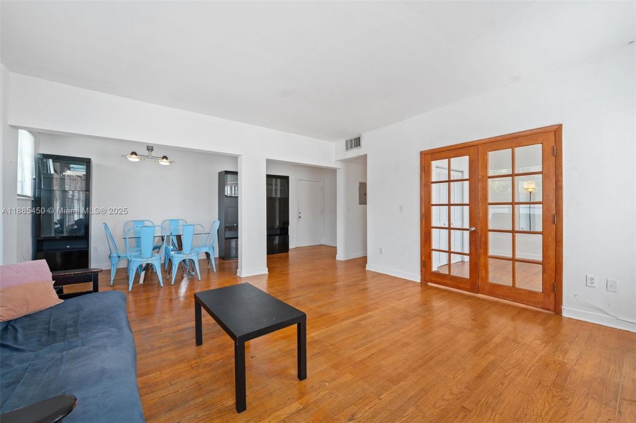 1200 Euclid Ave, Unit 301, Miami Beach, FL 33139 Photo