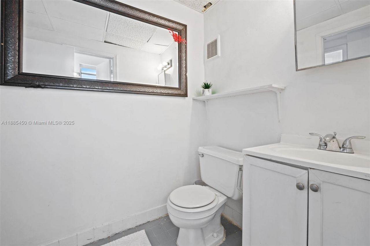 1200 Euclid Ave, Unit 301, Miami Beach, FL 33139 Photo