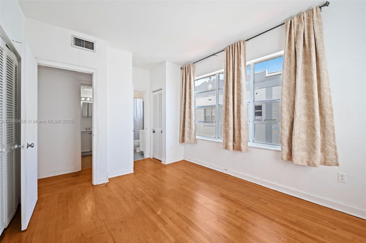 1200 Euclid Ave, Unit 301, Miami Beach, FL 33139 Photo