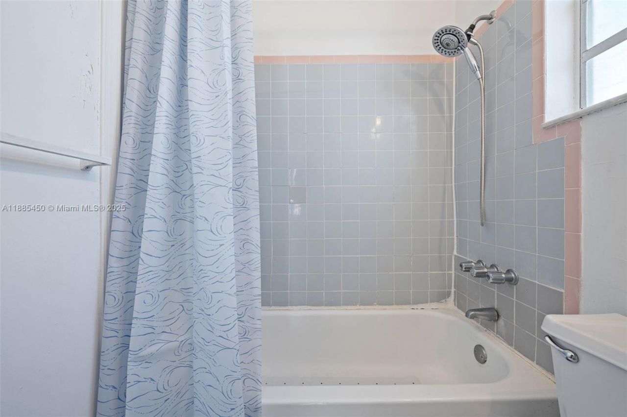 1200 Euclid Ave, Unit 301, Miami Beach, FL 33139 Photo