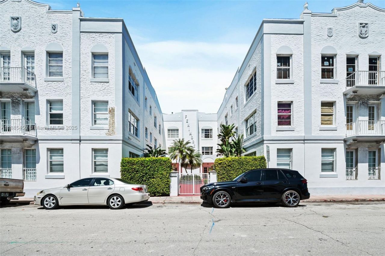 1200 Euclid Ave, Unit 301, Miami Beach, FL 33139 Photo