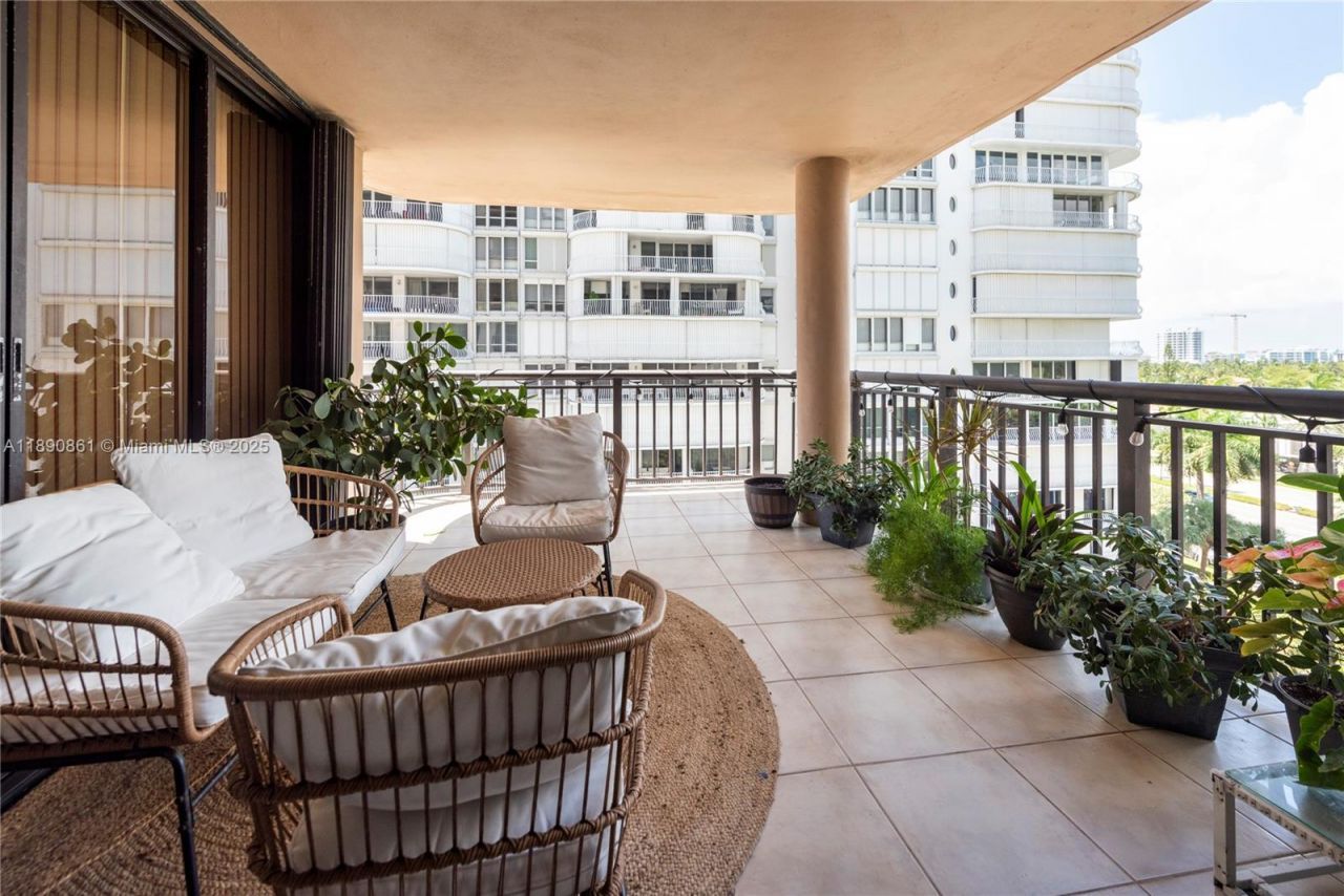 Please Call For Address, Unit 606, Bal Harbour, FL 33154 Photo