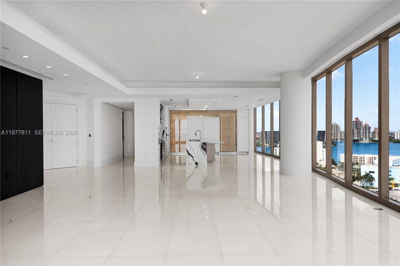 17975 Collins Ave, Unit N-1802, Sunny Isles Beach, FL 33160 Photo