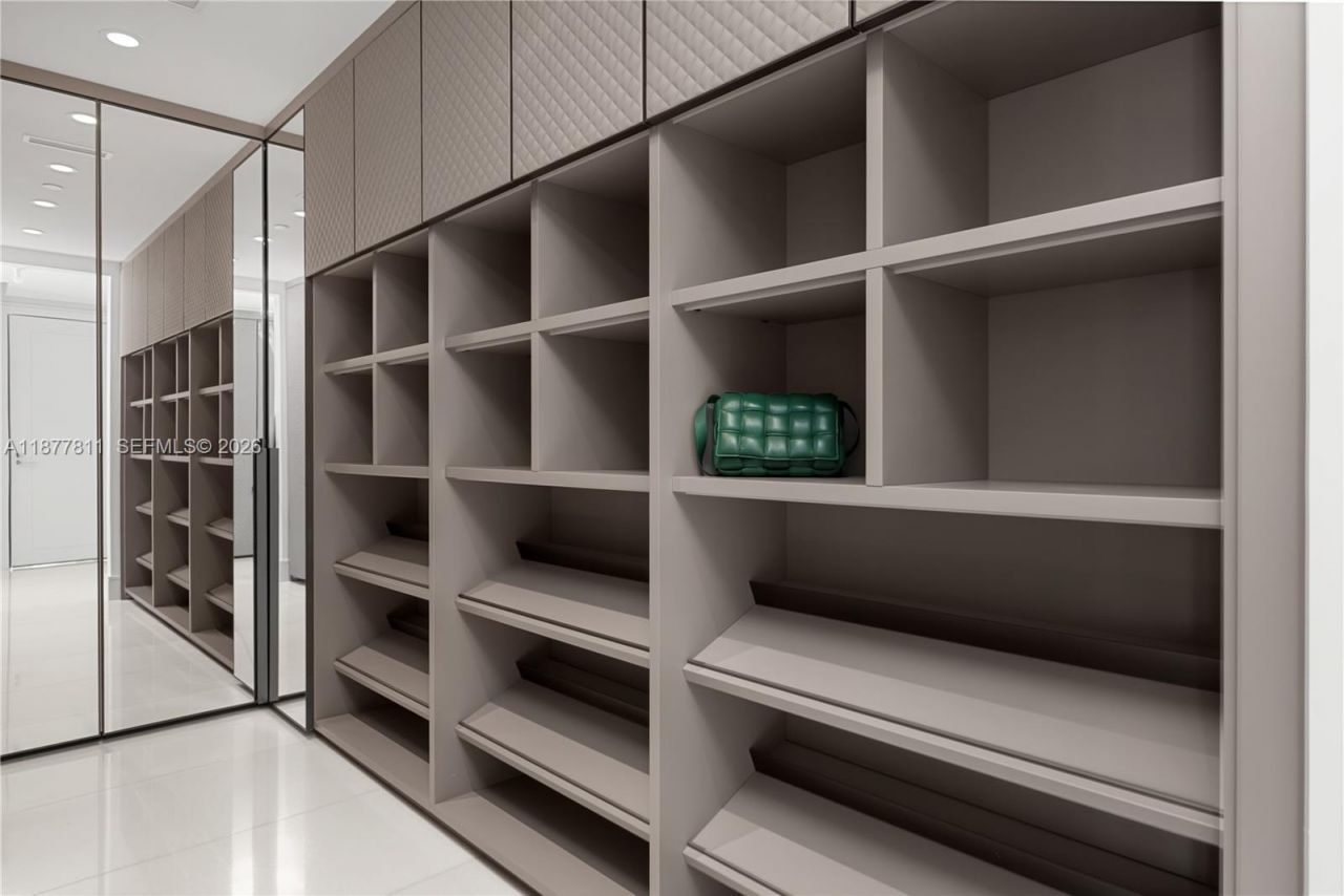 17975 Collins Ave, Unit N-1802, Sunny Isles Beach, FL 33160 Photo