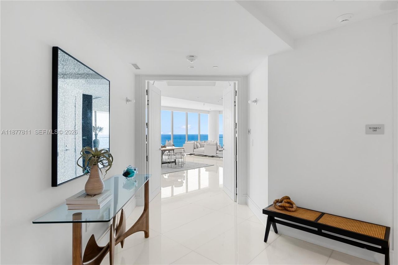 17975 Collins Ave, Unit N-1802, Sunny Isles Beach, FL 33160 Photo