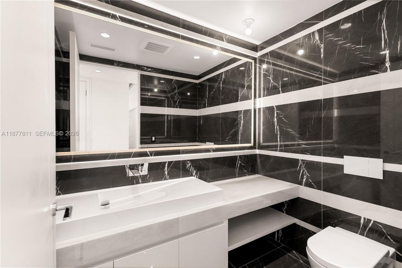 17975 Collins Ave, Unit N-1802, Sunny Isles Beach, FL 33160 Photo