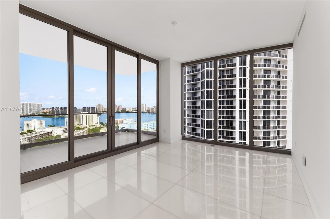17975 Collins Ave, Unit N-1802, Sunny Isles Beach, FL 33160 Photo