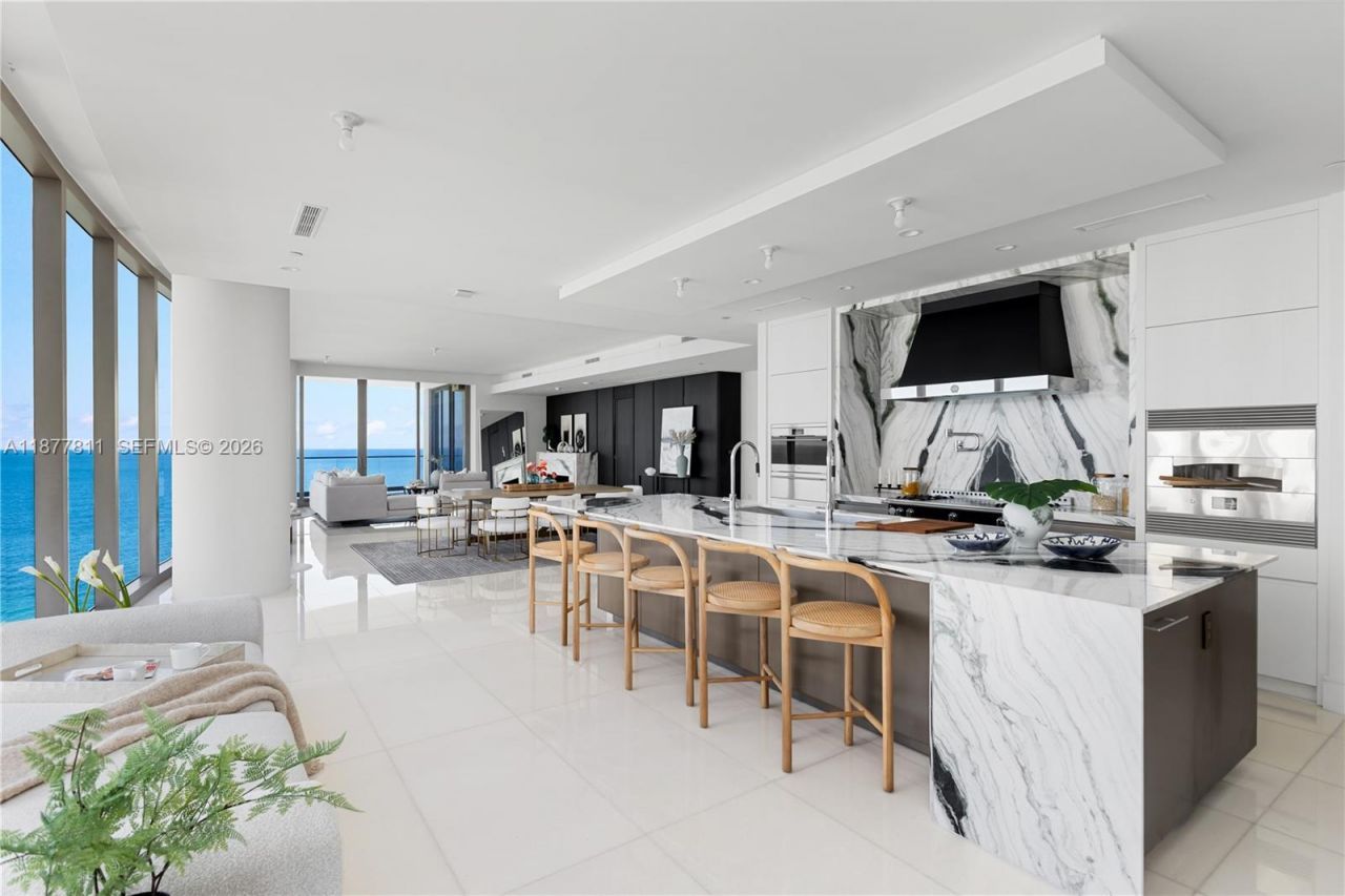 17975 Collins Ave, Unit N-1802, Sunny Isles Beach, FL 33160 Photo