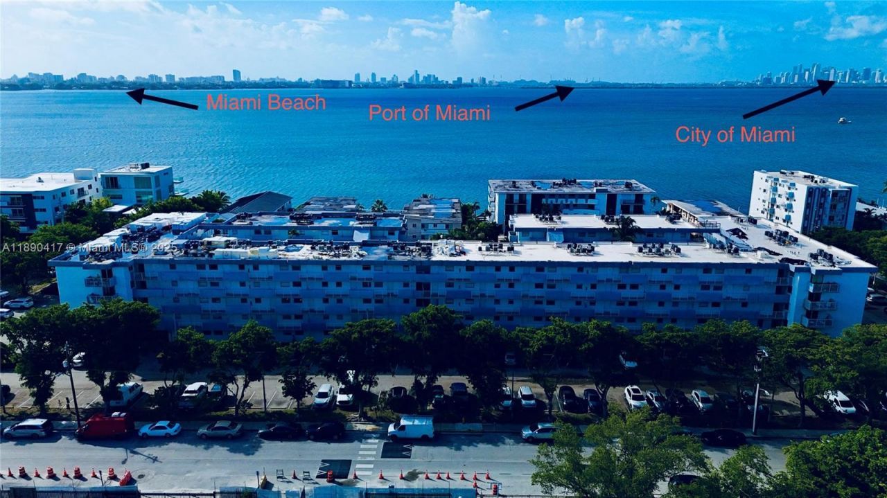 1801 S Treasure Dr, Unit 110, North Bay Village, FL 33141 Photo