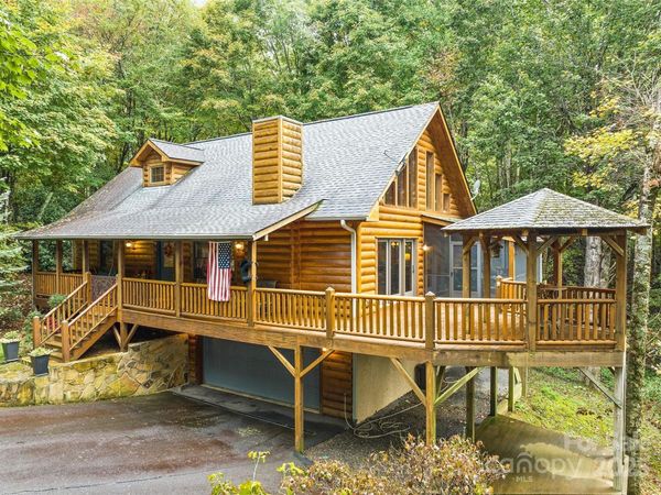 1664 Tawodi Trail, Maggie Valley, NC 28751