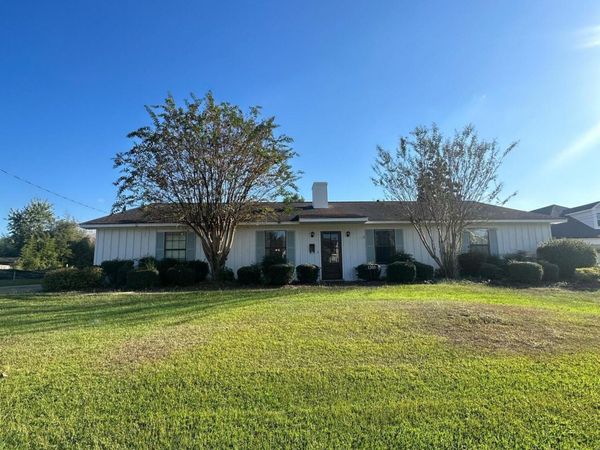 1203 Eugene Street, Tupelo, MS 38804