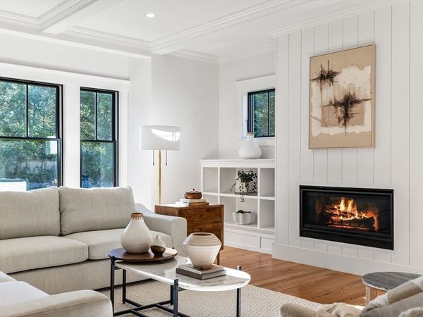 2 Lily Lane, Wenham, MA 01984