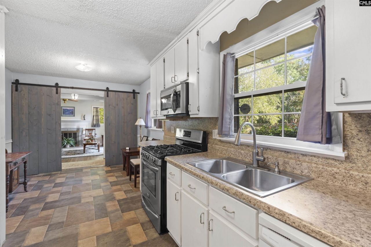 104 Round Knob Road Photo 10