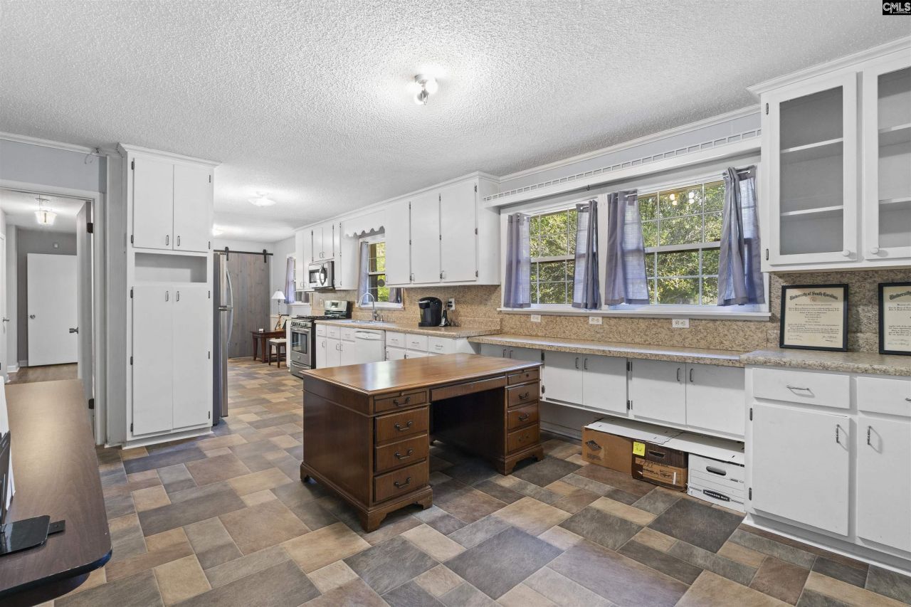 104 Round Knob Road Photo 13